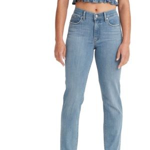 Brand new with tags! Levi’s Classic straight jeans